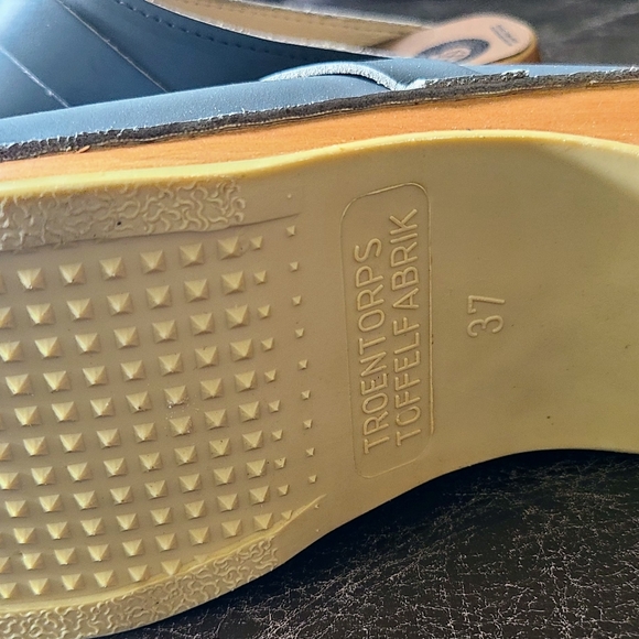 Troentorp clogs size 37 - Picture 3 of 5